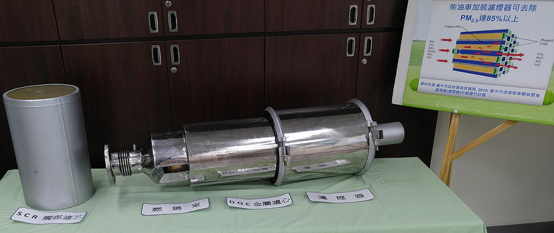 大型柴油車加裝濾煙器設備可減少排放量