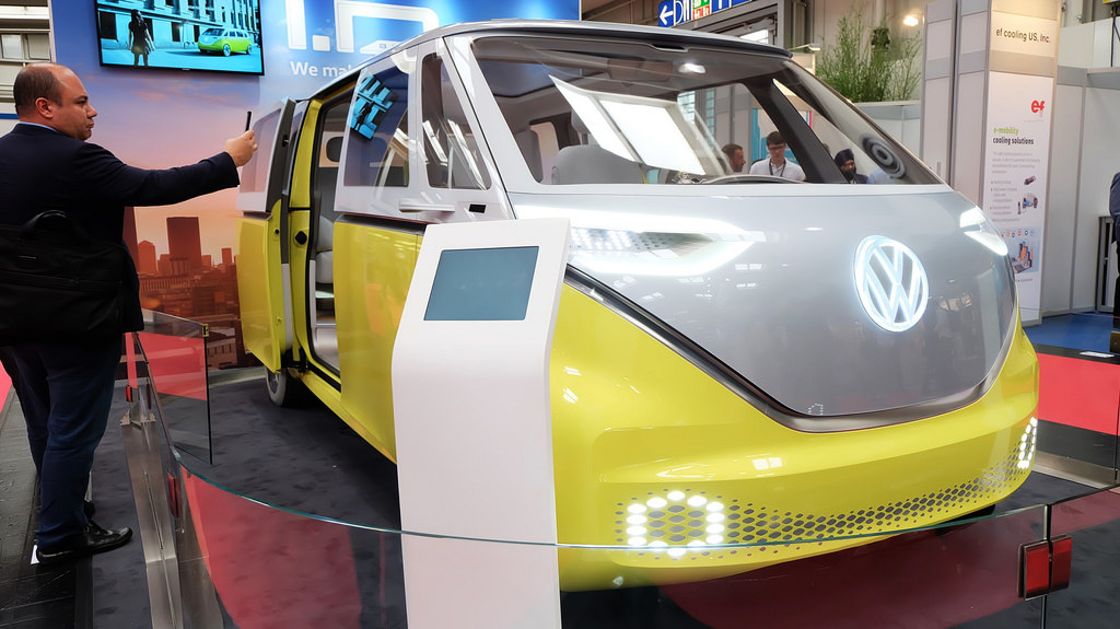 福斯推出I.D. BUZZ 八人座電動休旅車款