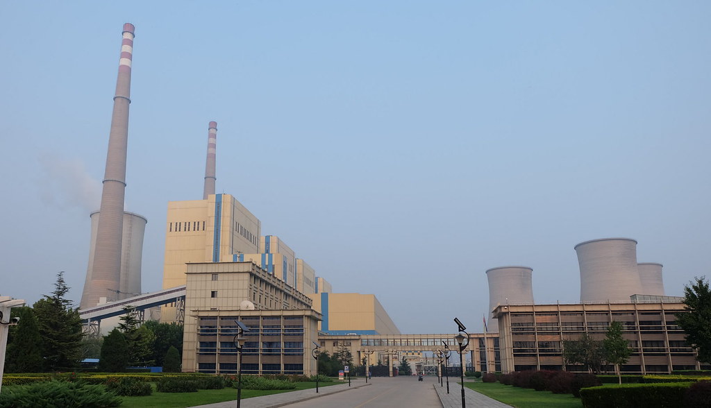 「國華北京熱電廠」仍在營運中，預定2016年底關廠 攝影：陳文姿